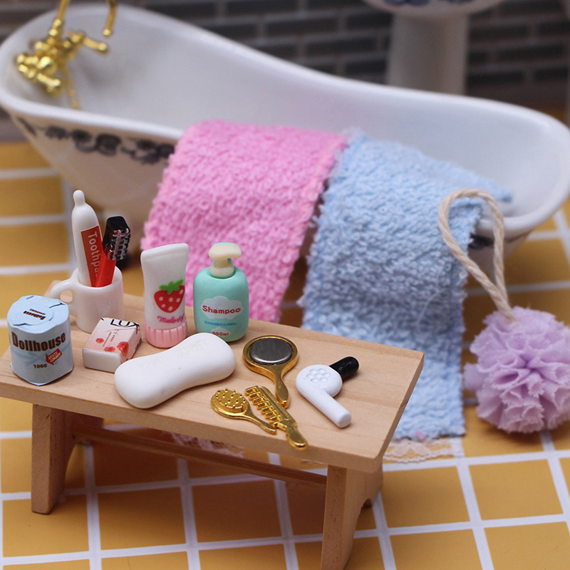 Model Kit House - ドールハウスミニチュア実用的なバスルームアクセサリーヘアドライヤーミラーモデルキット子供のおもちゃミニバスルームドレッシングツールアクセサリー