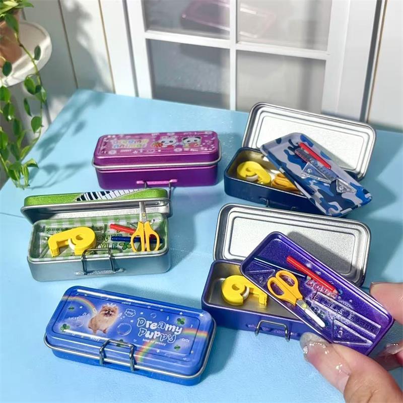 ミニチュア風景装飾セット：鉄製鉛筆箱モデル、二層式、ペンと定 - Model Kit Clipper のレビューと価格